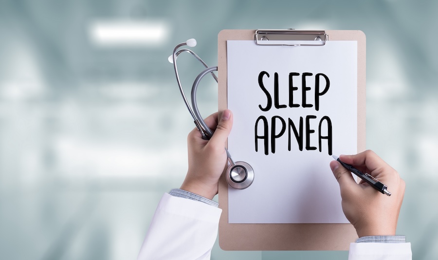 sleep apnea, sleep apnea risk factors, sleep apnea treatment, groggy mornings, snoring, oral appliance therapy, Cullman dentist, sleep apnea symptoms